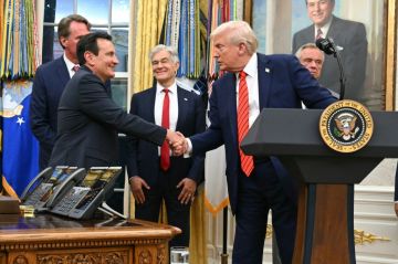 ترامب يعلن عن اتفاقية مع استرازينيكا بشأن أسعار الأدوية مقابل اعفاء من الرسوم