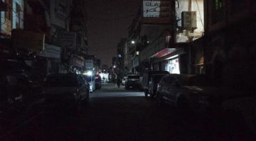 استياء شعبي واسع بسبب انهيار منظومة الكهرباء في العاصمة عدن استياء شعبي واسع بسبب انهيار منظومة الكهرباء في العاصمة عدن