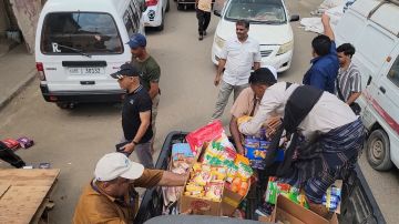 سلطة المنصورة تصادر المواد الغذائية المعرضة لأشعة الشمس في الاسواق سلطة المنصورة تصادر المواد الغذائية المعرضة لأشعة الشمس في الاسواق