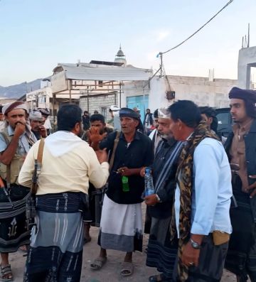 شبوة.. وساطة قبلية تنجح في رفع قطاع نفذه محتجون على اعتقال الشيخ القميشي