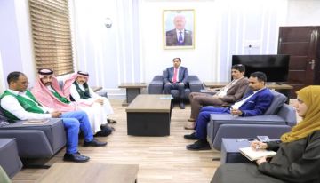 وزارة الشباب والرياضة والبرنامج السعودي يناقشان إعادة تأهيل ملعب 22 مايو بعدن وزارة الشباب والرياضة والبرنامج السعودي يناقشان إعادة تأهيل ملعب 22 مايو بعدن