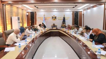 مجلس المستشارين يقف أمام تداعيات تدهور خدمة الكهرباء بالعاصمة عدن مجلس المستشارين يقف أمام تداعيات تدهور خدمة الكهرباء بالعاصمة عدن