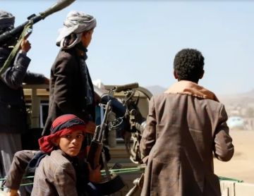 الحوثيون يجوبون قرى ومديريات صنعاء بحثا عن مجندين جدد من أبناء القبائل الحوثيون يجوبون قرى ومديريات صنعاء بحثا عن مجندين جدد من أبناء القبائل