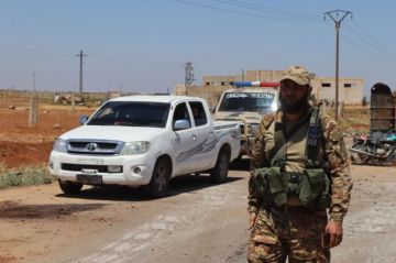 مجموعات مسلحة تستهدف حاجزا أمنيا بريف السويداء مجموعات مسلحة تستهدف حاجزا أمنيا بريف السويداء