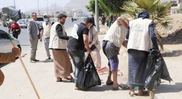 تحت شعار معا لبيئة نظيفة: أمانة العاصمة تدشن حملة لإزالة مظاهر العشوائية والتشوه البصري بالأمانة تحت شعار معا لبيئة نظيفة: أمانة العاصمة تدشن حملة لإزالة مظاهر العشوائية والتشوه البصري بالأمانة