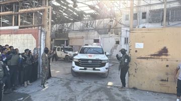 لأول مرة.. حماس تسمح لأسرى إسرائيليين بالتحدث لأسرهم قبيل إطلاق سراحهم لأول مرة.. حماس تسمح لأسرى إسرائيليين بالتحدث لأسرهم قبيل إطلاق سراحهم