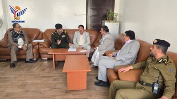 مناقشة تنفيذ توصيات اللجنة المكلفة بالنزول الميداني إلى السجون في أمانة العاصمة