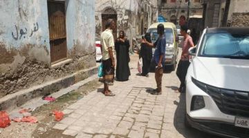 نزول ميداني لمعالجة مشاكل الصرف الصحي بالتواهي نزول ميداني لمعالجة مشاكل الصرف الصحي بالتواهي