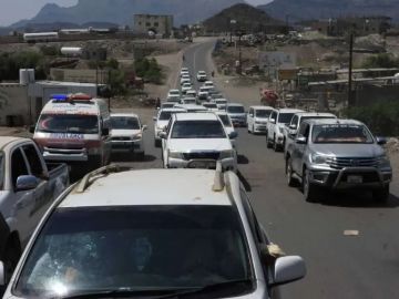 تشييع مهيب في ردفان يودع ضحيتين بريئتين.. والمجتمع يطالب بتحقيق عاجل ومحاسبة الجناة تشييع مهيب في ردفان يودع ضحيتين بريئتين.. والمجتمع يطالب بتحقيق عاجل ومحاسبة الجناة