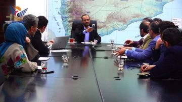 صنعاء .. اجتماع للجنة التصنيع لأدوية ومستلزمات مرضى الحروق صنعاء .. اجتماع للجنة التصنيع لأدوية ومستلزمات مرضى الحروق