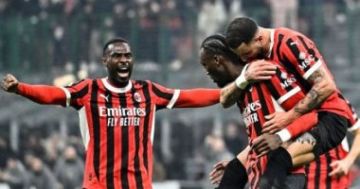 ميلان يخطف فوزا مهما من فيورنتينا