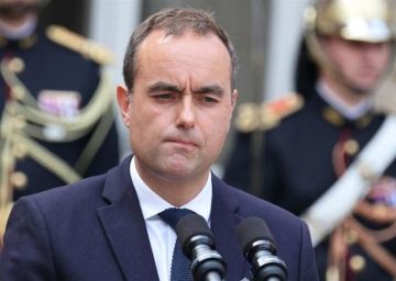 الرئاسة الفرنسية تعلن تشكيل حكومة جديدة