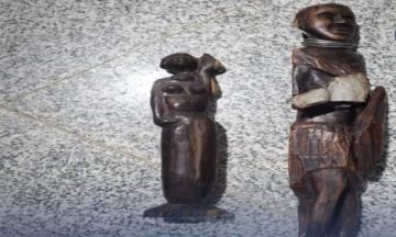 الحوثيون يعلنون إحباط تهريب آثار يمنية عبر رحلة أممية في مطار صنعاء الحوثيون يعلنون إحباط تهريب آثار يمنية عبر رحلة أممية في مطار صنعاء