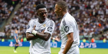 ريال مدريد يحسم كلاسيكو الأرض بثنائية في شباك برشلونة ريال مدريد يحسم كلاسيكو الأرض بثنائية في شباك برشلونة