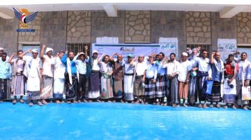 مكتب الزكاة بالحديدة يدشن توزيع الزكاة العينية لأكثر من ألف أسرة في مديرية اللحية مكتب الزكاة بالحديدة يدشن توزيع الزكاة العينية لأكثر من ألف أسرة في مديرية اللحية