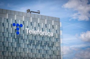 تليفونيكا تعتزم تسريح 6 آلاف موظف لخفض التكاليف