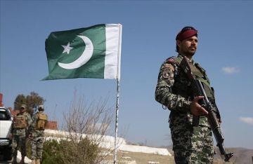 الجيش الباكستاني: مقتل ستة جنود في اشتباك قرب الحدود مع أفغانستان الجيش الباكستاني: مقتل ستة جنود في اشتباك قرب الحدود مع أفغانستان