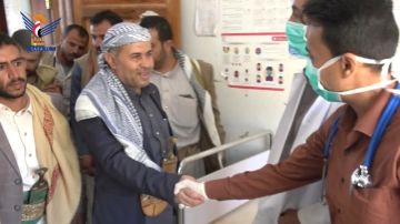 محافظ عمران يتفقد سير العمل الخدمي والتنموي بمديرية ريدة محافظ عمران يتفقد سير العمل الخدمي والتنموي بمديرية ريدة