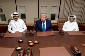 ترامب يصل إلى دول عربية.. ويعلن اقتراب تشكيل قوة الاستقرار الدولية في غزة ترامب يصل إلى دول عربية.. ويعلن اقتراب تشكيل قوة الاستقرار الدولية في غزة