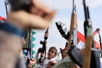 الحوثيون يطاردون تجار صنعاء تحت مسمى التبرع لغزة الحوثيون يطاردون تجار صنعاء تحت مسمى التبرع لغزة