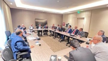 تكتل الأحزاب: تعدد مراكز القرار داخل عدن يضر بأداء الدولة ويفاقم معاناة المواطنين تكتل الأحزاب: تعدد مراكز القرار داخل عدن يضر بأداء الدولة ويفاقم معاناة المواطنين