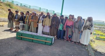 تشييع جثمان الشهيد إسماعيل العريقي في التعزية