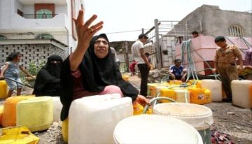 مناشدة عاجلة لإطلاق مرتبات الموظفين والعسكريين في المحافظات المحررة