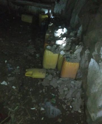إصابة امرأتين بجروح خطيرة جراء قصف صاروخي لمليشيا الحوثي على منازل المواطنين في مديرية مقبنة إصابة امرأتين بجروح خطيرة جراء قصف صاروخي لمليشيا الحوثي على منازل المواطنين في مديرية مقبنة