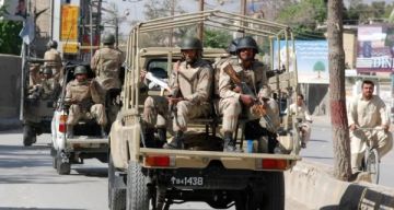 الجيش الباكستاني يعلن القضاء على 18 مسلحا في عمليتين أمنيتين الجيش الباكستاني يعلن القضاء على 18 مسلحا في عمليتين أمنيتين