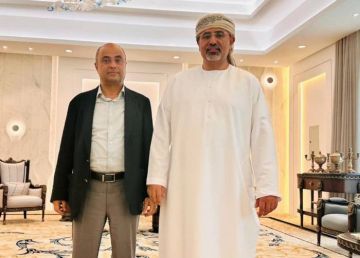 الرئيس الزبيدي وبن بريك يبحثان القضايا الاقتصادية والخدمية الرئيس الزبيدي وبن بريك يبحثان القضايا الاقتصادية والخدمية