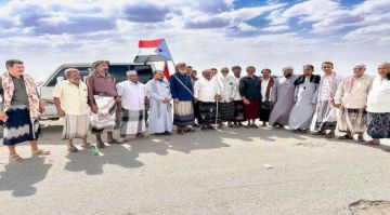رئيس انتقالي شبوة يستقبل قافلة أبناء وادي حضرموت المتجهة إلى جبهات الضالع رئيس انتقالي شبوة يستقبل قافلة أبناء وادي حضرموت المتجهة إلى جبهات الضالع
