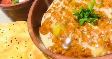 طريقة عمل فول بالتميس مع سلطة يونانية صحية طريقة عمل فول بالتميس مع سلطة يونانية صحية