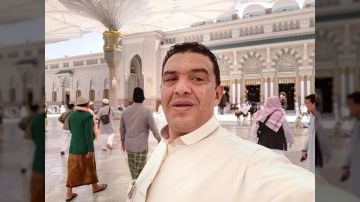 تفاصيل مأساوية عاشها الفنان اليمني علي عنبة قبل وفاته في القاهرة تفاصيل مأساوية عاشها الفنان اليمني علي عنبة قبل وفاته في القاهرة