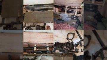 قوات اللواء الرابع مشاة تتصدى لعملية تهريب أسلحة في شبوة قادمة من مناطق الحوثيين قوات اللواء الرابع مشاة تتصدى لعملية تهريب أسلحة في شبوة قادمة من مناطق الحوثيين