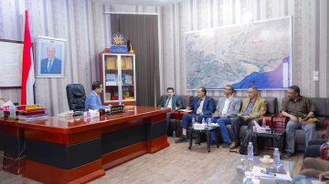 المحافظ بن الوزير يبحث مع نائب وزير المياه والبيئة سبل دعم وتطوير القطاع في شبوة المحافظ بن الوزير يبحث مع نائب وزير المياه والبيئة سبل دعم وتطوير القطاع في شبوة