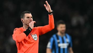 صافرة كباكوف تبشر الهلال.. وصدمة وحيدة في الديربي صافرة كباكوف تبشر الهلال.. وصدمة وحيدة في الديربي