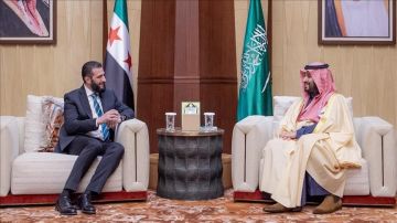 الرئيس السوري يبحث مع ولي العهد السعودي التعاون بين البلدين الرئيس السوري يبحث مع ولي العهد السعودي التعاون بين البلدين