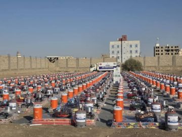 مؤسسة البادية توزع 250 حقيبة إيوائية للأسر النازحة في مأرب بدعم وقف الديانة التركي