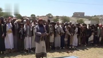 تشييع جثمان الشهيد علي الوهبي في البيضاء