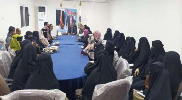 فريق التوجيه والرقابة الرئاسي يلتقي القطاع النسوي في مديريتي الحوطة وتبن فريق التوجيه والرقابة الرئاسي يلتقي القطاع النسوي في مديريتي الحوطة وتبن