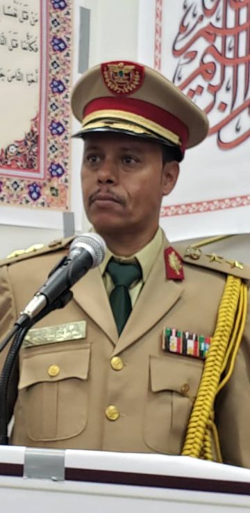 مدير الأمن بالمؤسسة الاقتصادية اليمنية ينال درجة الماجستير في العلوم العسكرية العليا مدير الأمن بالمؤسسة الاقتصادية اليمنية ينال درجة الماجستير في العلوم العسكرية العليا