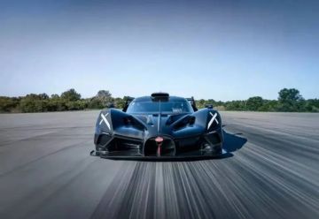 Bugatti Bolide تطلق العنان لروح السباقات على حلبة بول ريكارد الساحرة Bugatti Bolide تطلق العنان لروح السباقات على حلبة بول ريكارد الساحرة