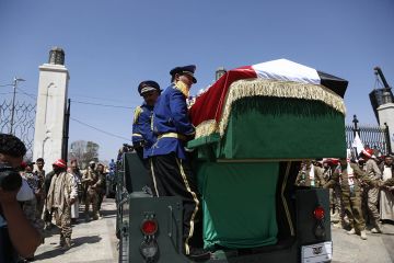 الحوثيون يحاكمون 43 موظفا أمميا