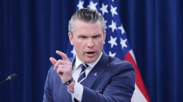 وزير الحرب الأمريكي يعلن استهدف سفينة جديدة لتهريب المخدرات شرق المحيط الهادئ وزير الحرب الأمريكي يعلن استهدف سفينة جديدة لتهريب المخدرات شرق المحيط الهادئ