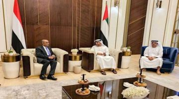 رئيس الوزراء بن بريك يصل الى دولة الامارات العربية المتحدة في زيارة رسمية