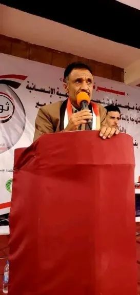 إما أن نكون أحرارا أو نبحث عن وطن بديل : قائد مقاومة الحجرية يحذر من انتهاء صبر اليمنيين ويدعو لتغيير جذري في تعز  إما أن نكون أحرارا أو نبحث عن وطن بديل : قائد مقاومة الحجرية يحذر من انتهاء صبر اليمنيين ويدعو لتغيير جذري في تعز