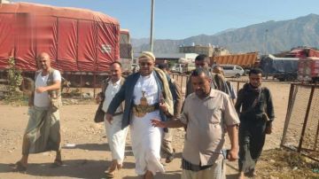 المساوى يتفقد سير العمل في مركز الراهدة الجمركي بتعز