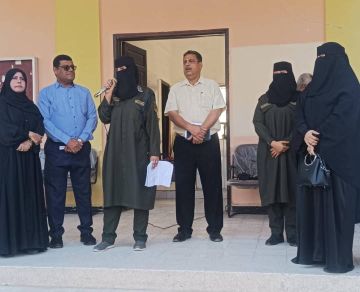 أمن العاصمة عدن يدشن برنامجا توعويا حول مخاطر الابتزاز الإلكتروني والمخدرات في ثانوية بلقيس أمن العاصمة عدن يدشن برنامجا توعويا حول مخاطر الابتزاز الإلكتروني والمخدرات في ثانوية بلقيس