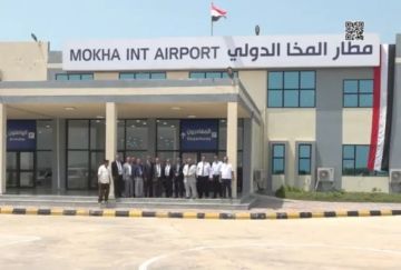 طارق صالح وبن بريك يبحثان ترتيبات تشغيل مطار المخا الدولي وإعلان موعد التدشين