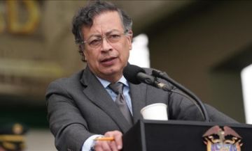 كولومبيا تنهي اتفاقية التجارة الحرة مع إسرائيل بعد هجومها على أسطول الصمود كولومبيا تنهي اتفاقية التجارة الحرة مع إسرائيل بعد هجومها على أسطول الصمود